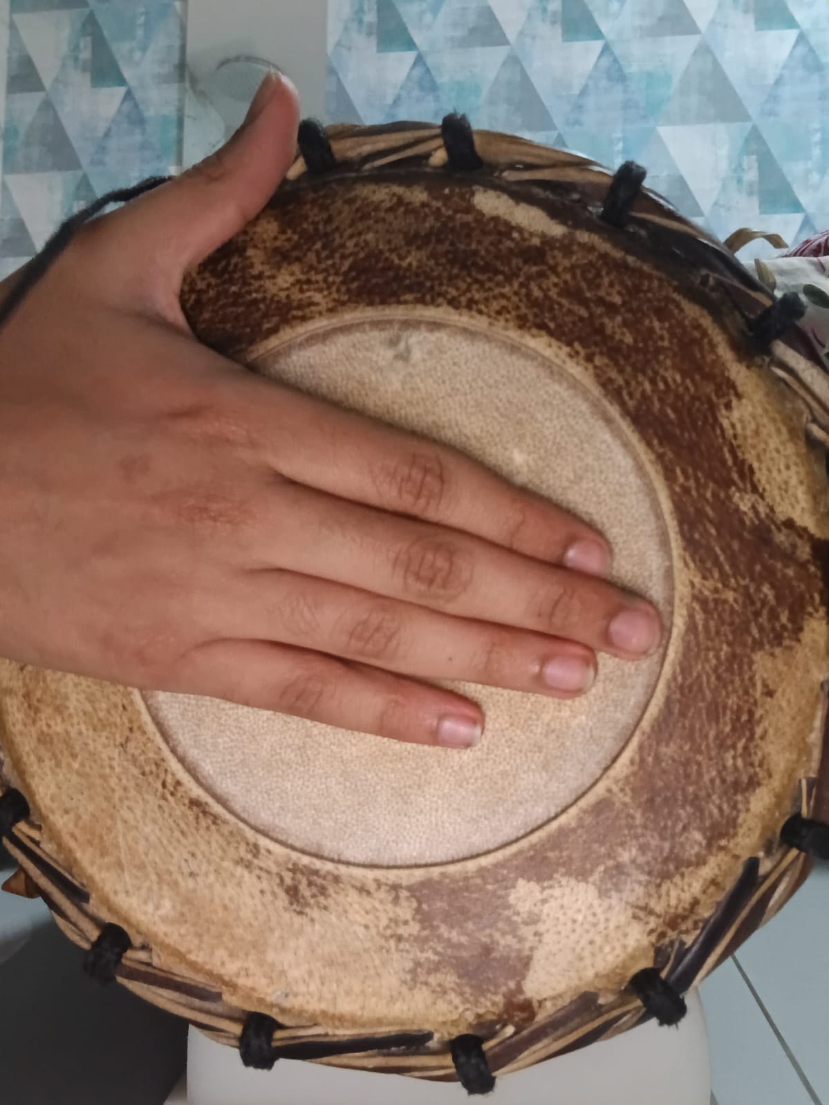 Left hand Tha stroke